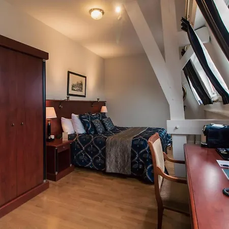 מלון Grand En De Draak ברחן אופ זום