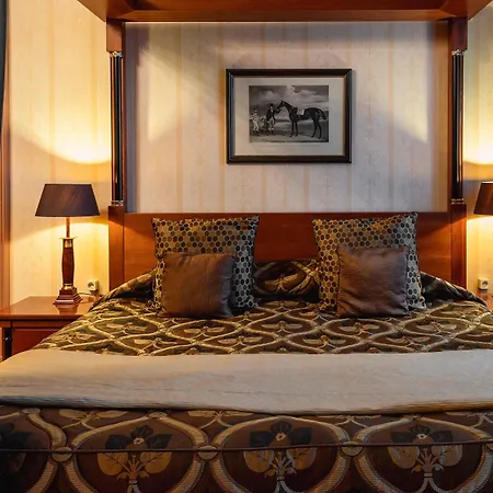 Grand En De Draak מלון ברחן אופ זום