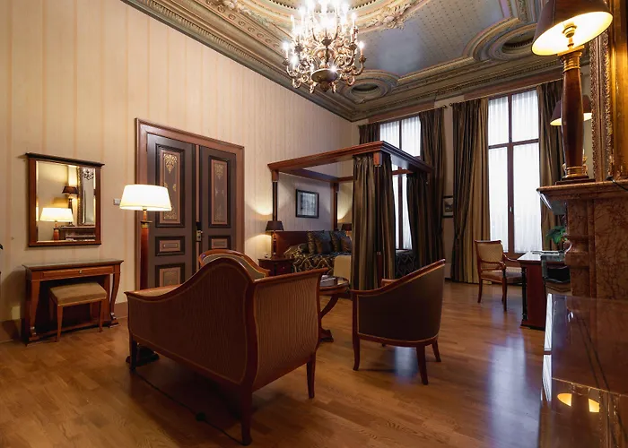 Hotel Grand En De Draak