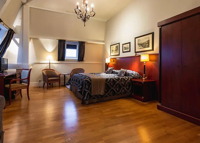 德拉科住宿大酒店 贝亨奥普佐姆