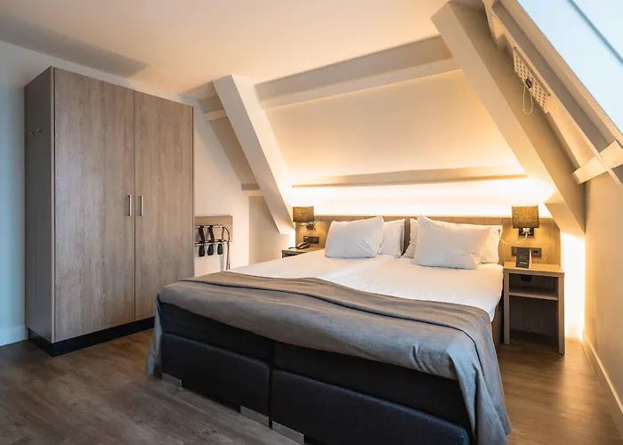 Hotel Grand En De Draak