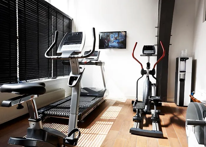 Hotel Grand En De Draak 4*