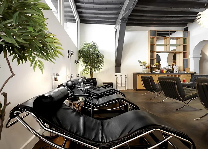 德拉科住宿大酒店 酒店