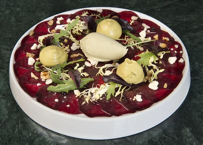 德拉科住宿大酒店 酒店