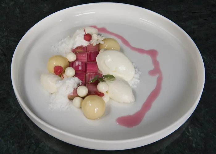 Hotel Grand En De Draak 4*