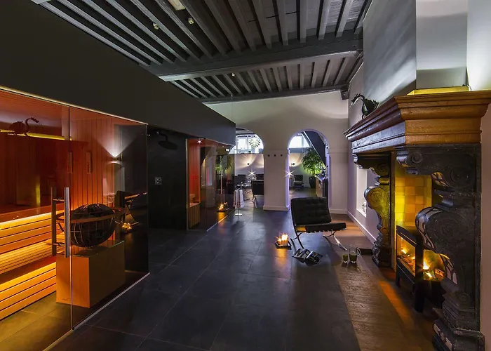 Hotel Grand En De Draak