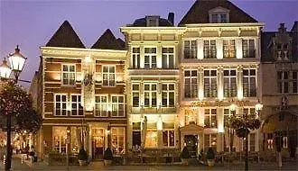 فندق Grand En De Draak